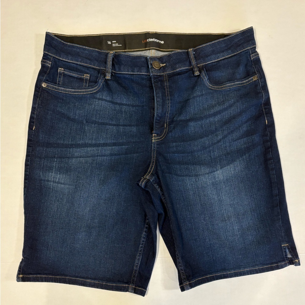 Liz Clairborne mid-rise dark wash denim jean shorts size 16 - Picture 5 of 5